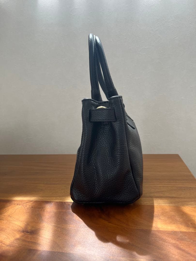 【美品】オウレンティ　レザー ブラック ハンドバッグ