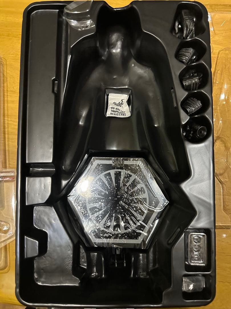 ムービー・マスターピースＤＸ12ダークナイト ライジング ホットトイズ おまけ付