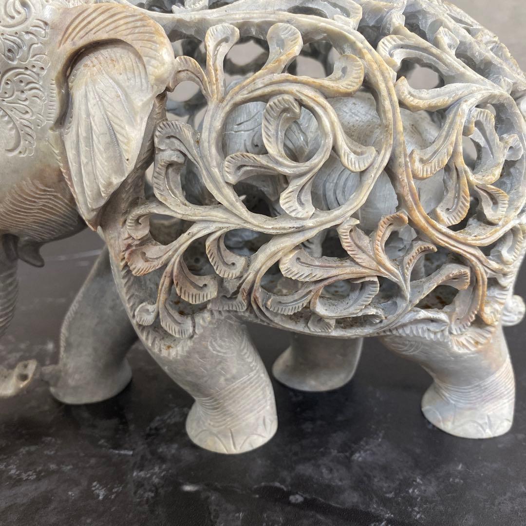 天然石　象の彫刻　透かし彫り　子宝縁起物　ビッグサイズ