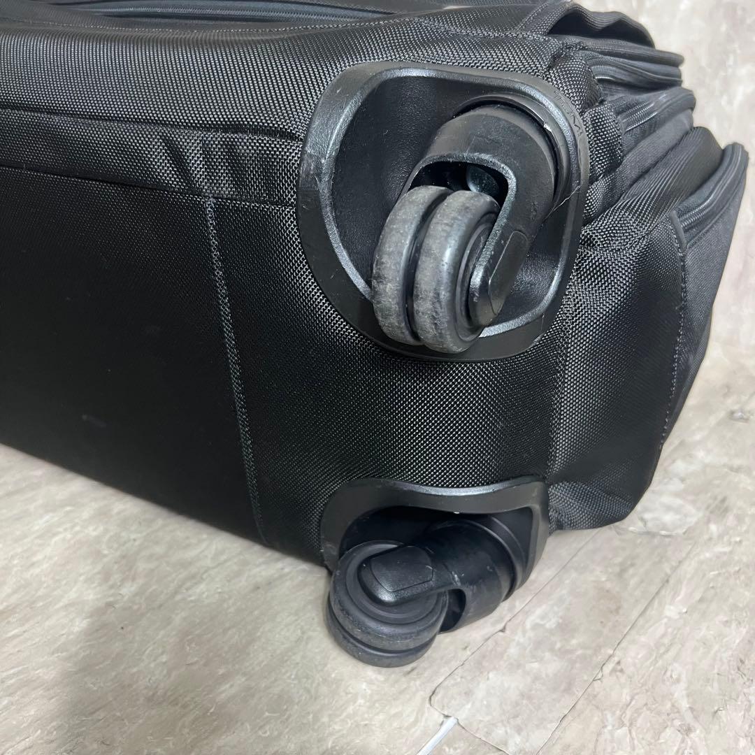 極美品 TUMI ALPHA2 4輪 キャリーケース 22652D2 機内持込可