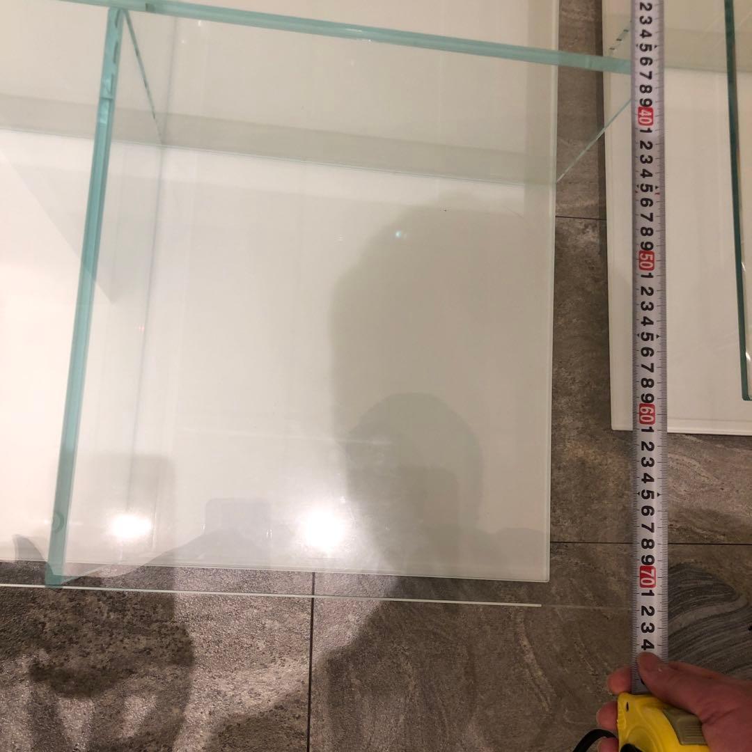 カッシーナ　ガラステーブル