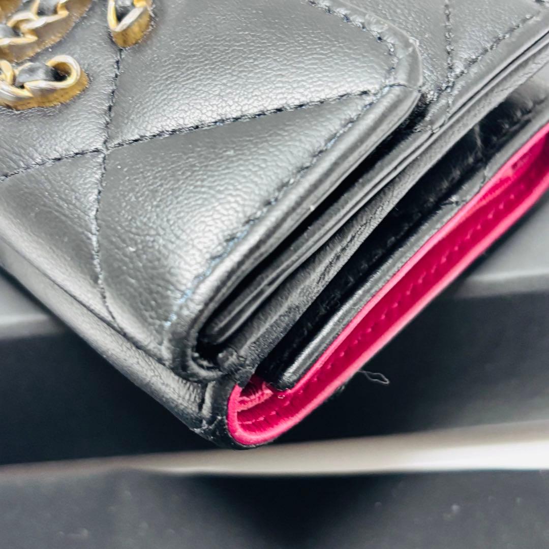 シャネル 19 ディズヌフ　三つ折り財布　Wホック　ラムスキン