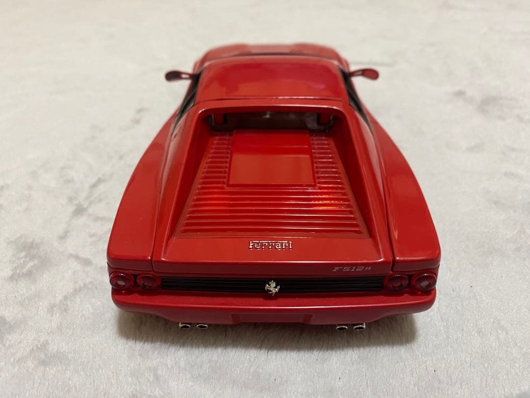 ミニカー HOTWHEELS Ferrari F512M Testarossa 1/18