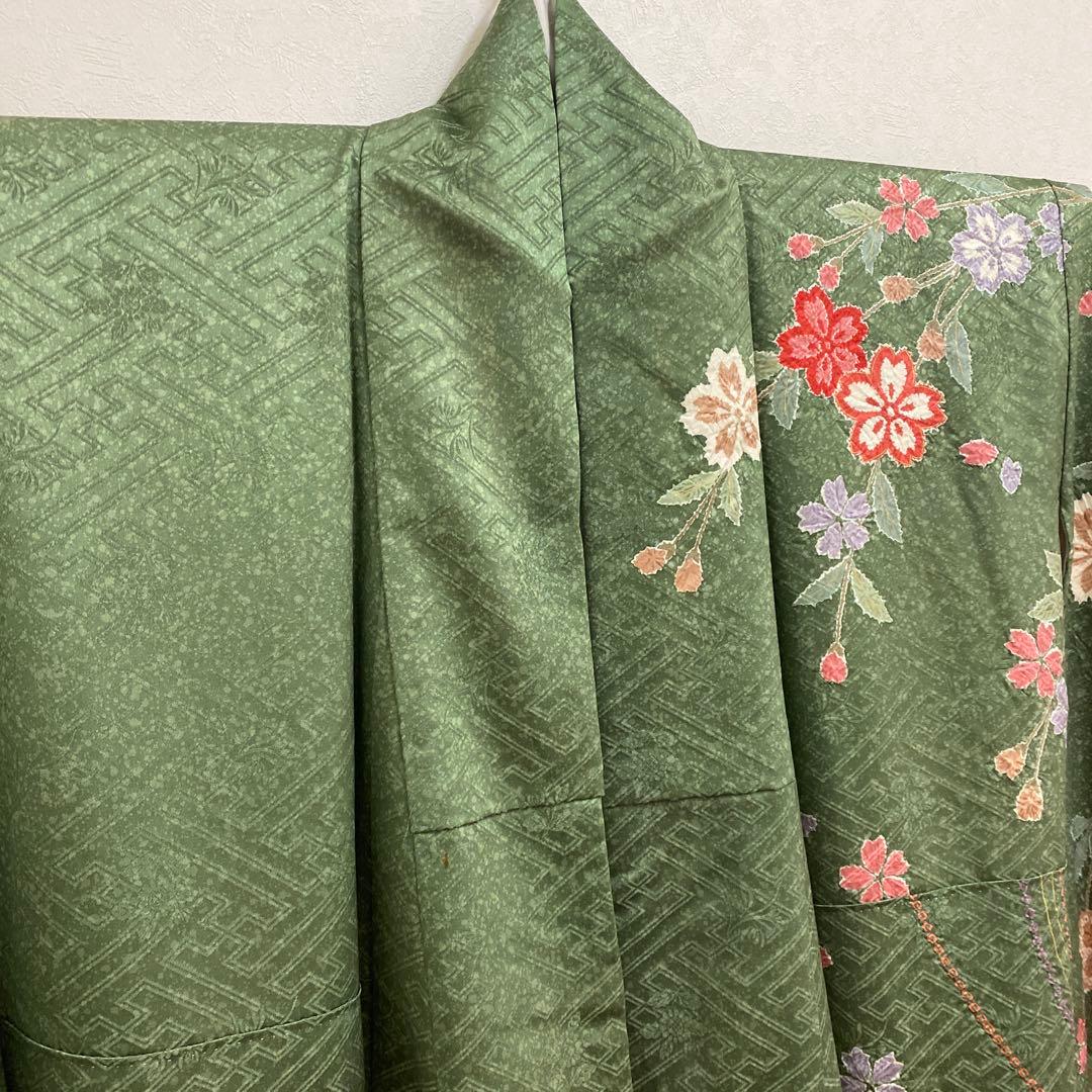 成人式　絞りの振袖　桜と蝶