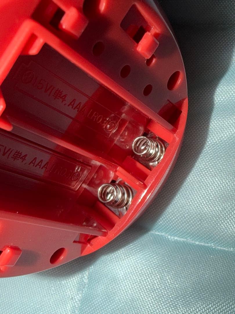 バンダイ たまごっち サンリオキャラクター 赤