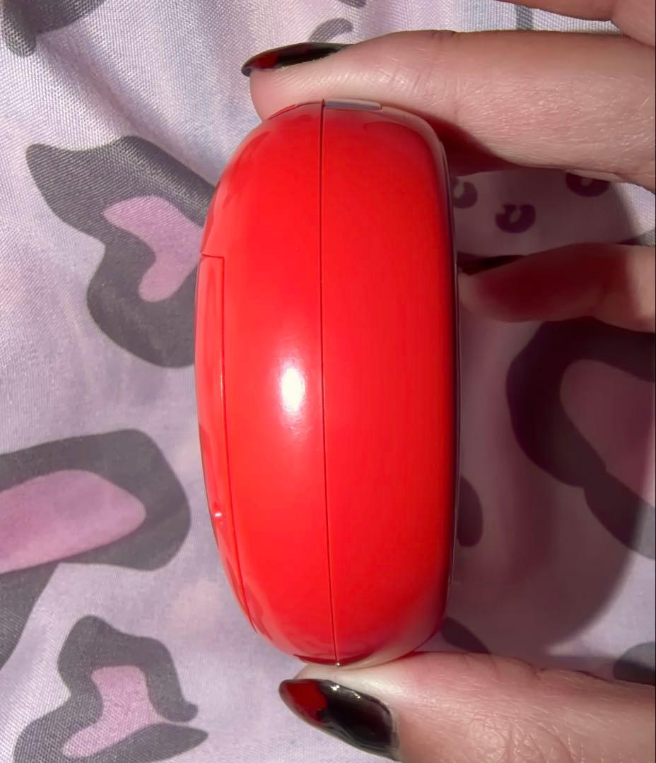 バンダイ たまごっち サンリオキャラクター 赤