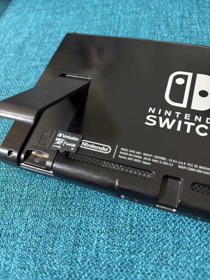 Nintendo Switch 本体、Joy-Con等＋microSD 64GB