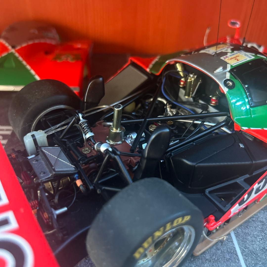 最終価格！ オートアート　1/18スケール　787B