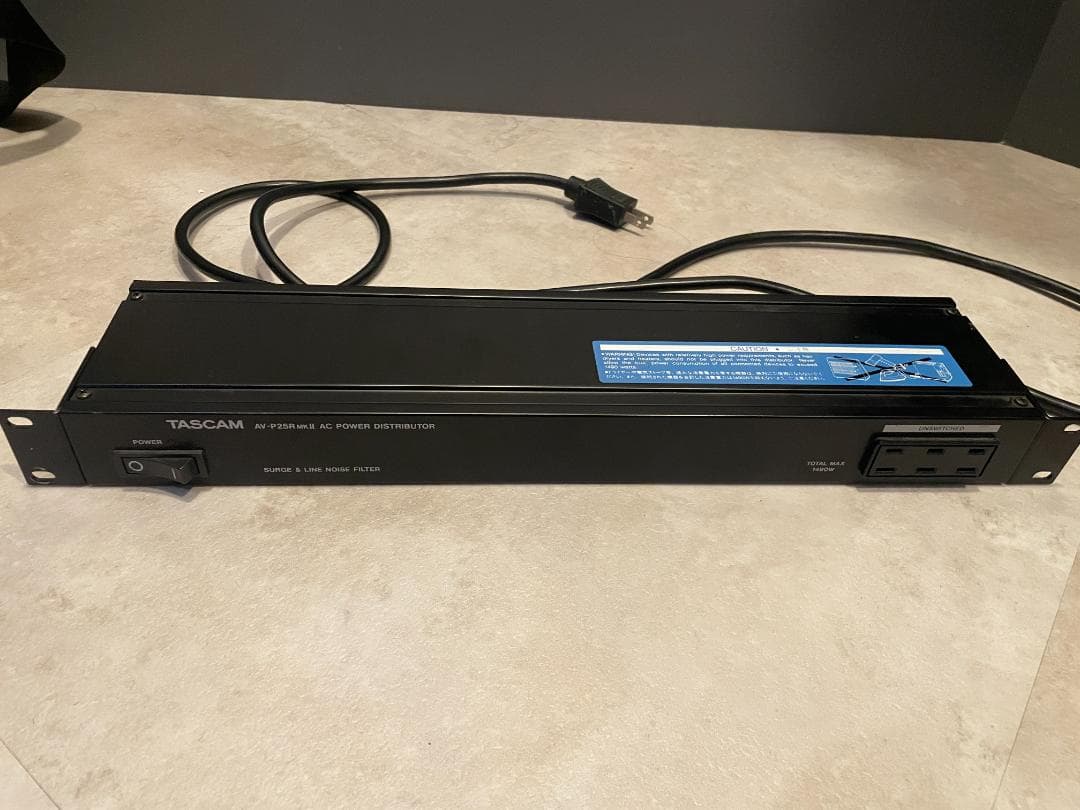 TASCAM パワーディストリビューター コンディショナー AV-P25RMK2
