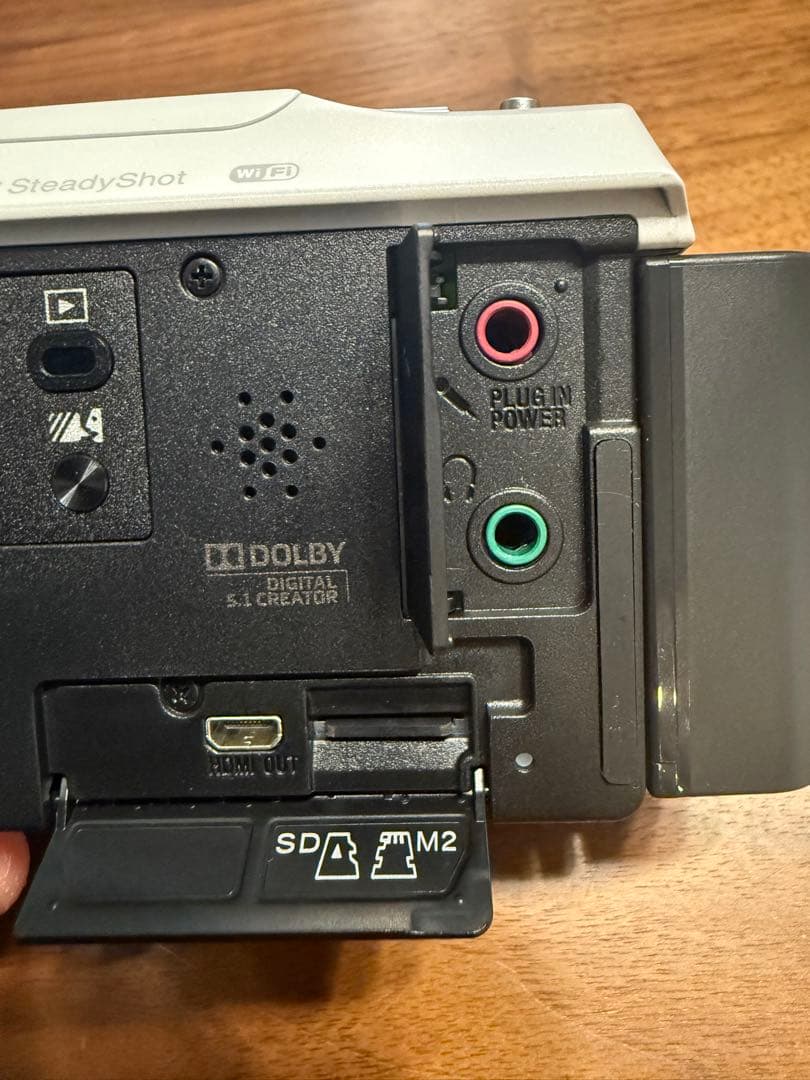 リボンさんSONY HDR-CX670 ハンディカム スペアバッテリー付き