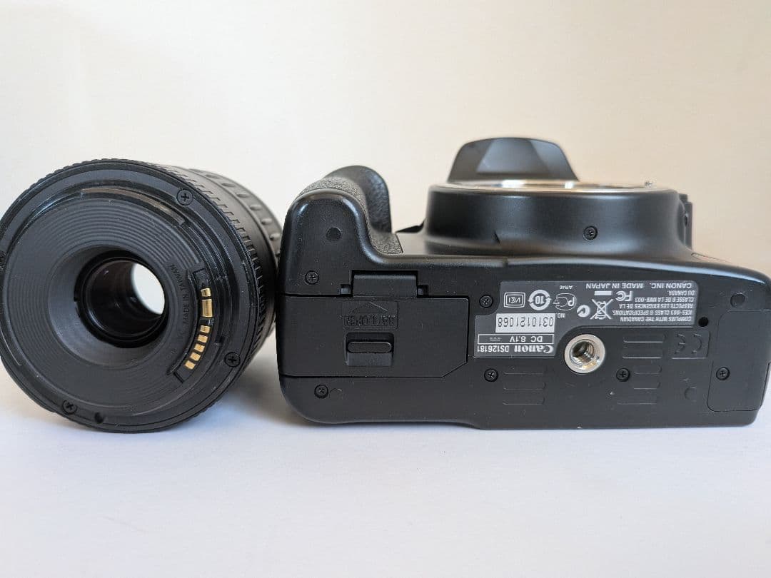 ♥美品 ショット数2079♥Canon EOS Kiss X2 デジタル一眼レフ