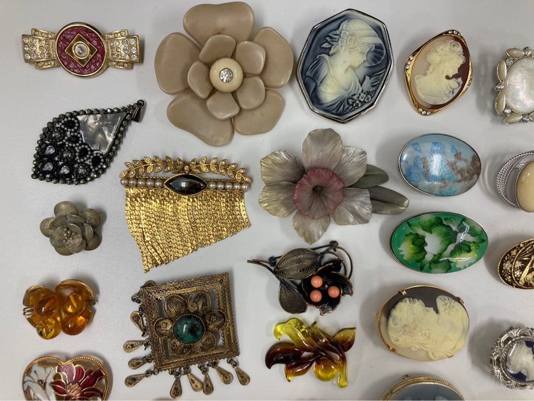 レディース　アクセサリー　プローチ　真珠　宝石　プローチ71点まとめ売り