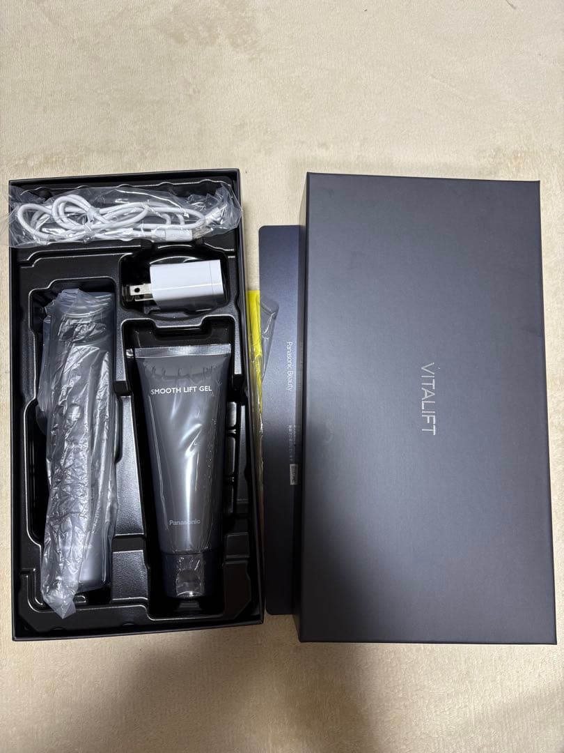 値下不可【美品】Panasonic 美顔器バイタリフト RF EH-SR85-K