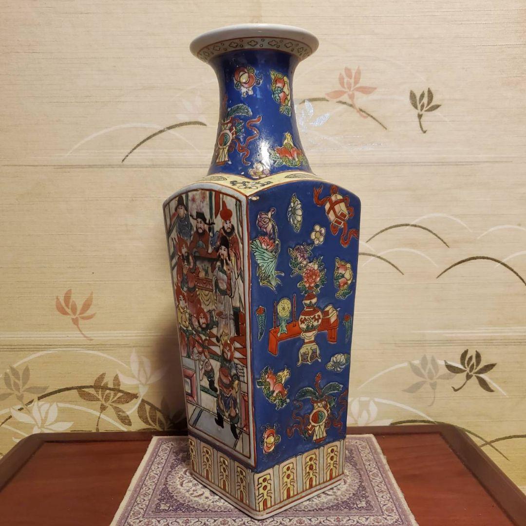 中国古玩　大清同治年製　色絵賢人武人図　角形花瓶　箱付き
