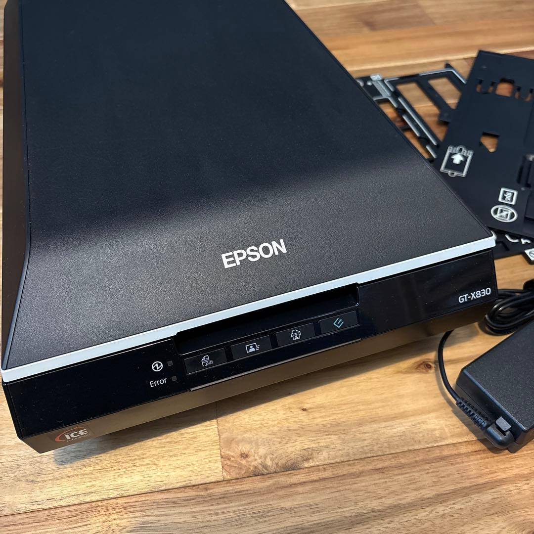EPSON GT-X830 フラットベッドスキャナー
