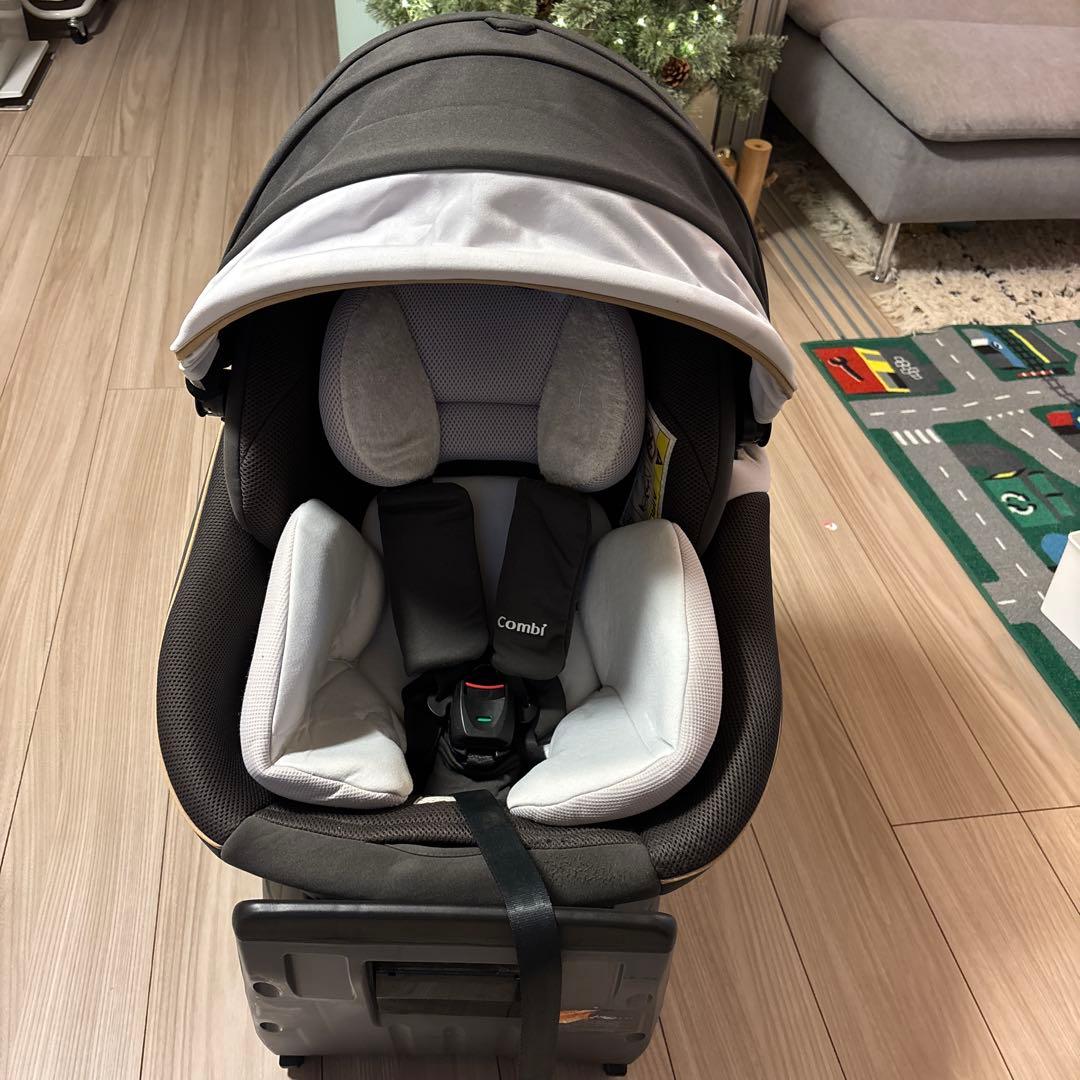 【お値下げ！】Combi チャイルドシート ISOFIX 0-18kg