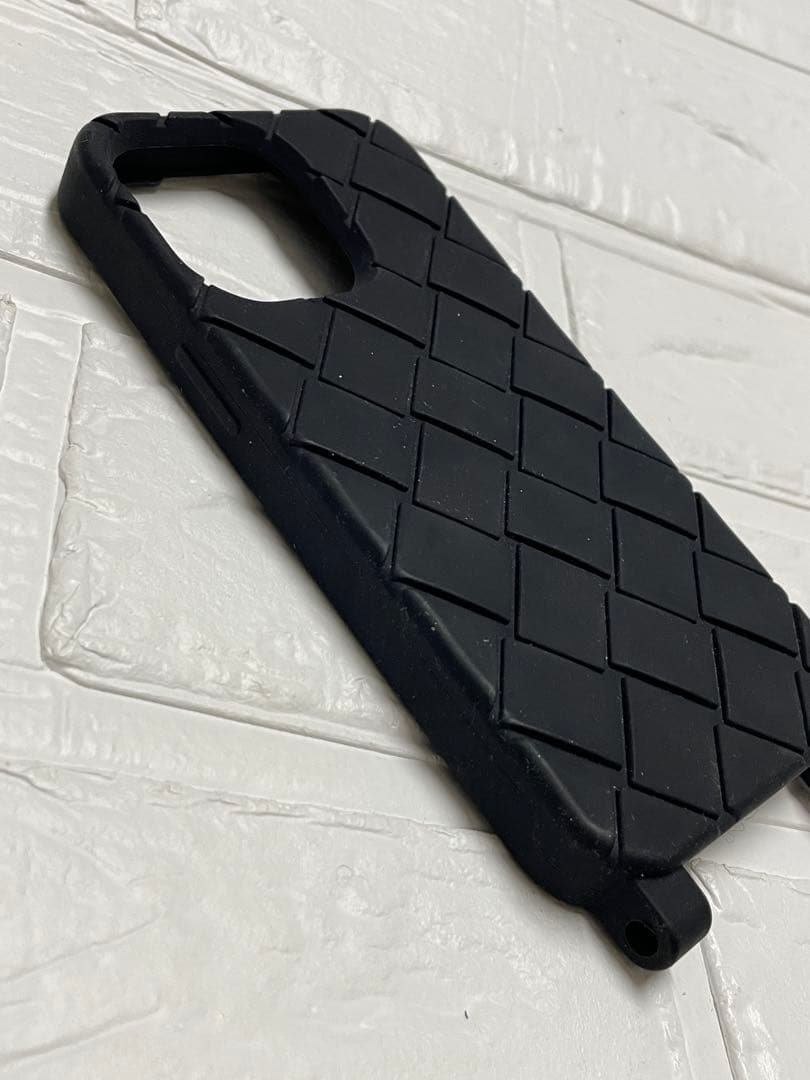 BOTTEGA VENETAラバーシリコンiPhone 15 Pro ケース　❤︎
