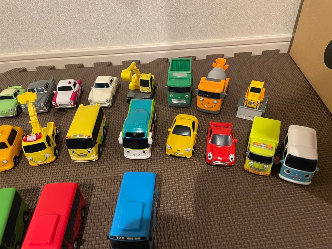 ちびっこバス タヨ　30台セット