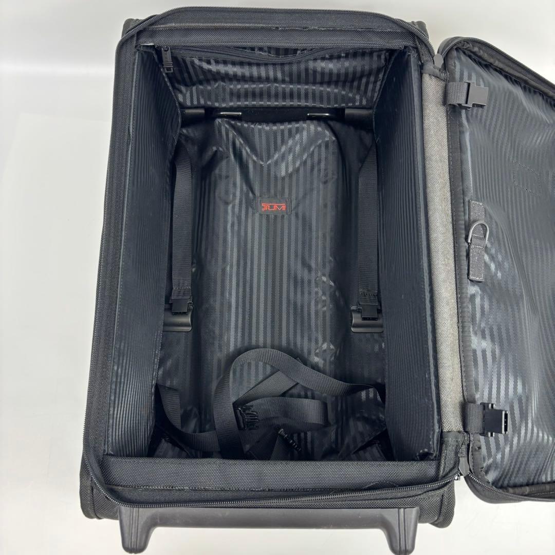 キャリーケース　TUMI スーツ　ケース　2輪　黒ナイロン　バッグ　41L