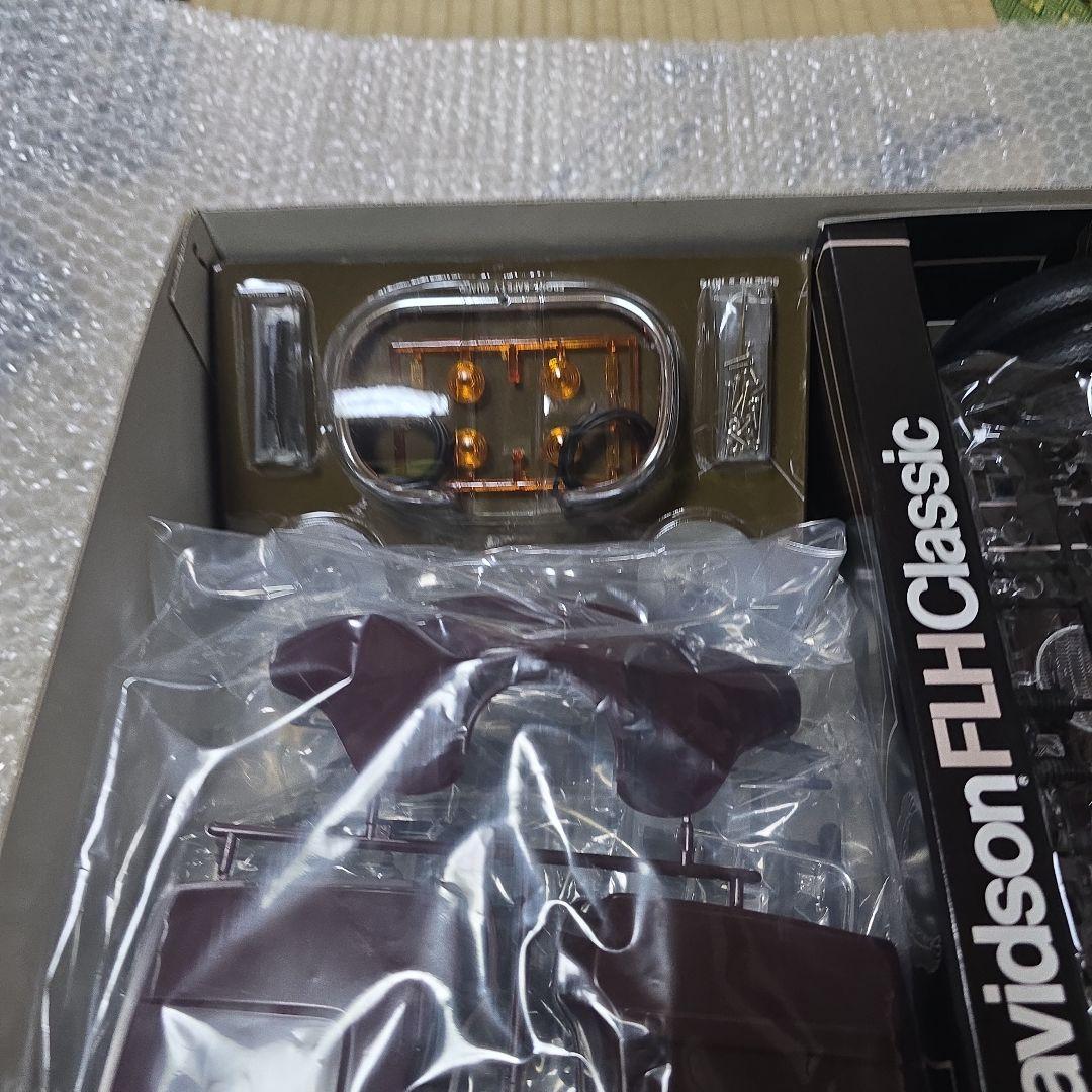 オートバイ・バイク HARLEYDAVIDSON FLH CLASSIC with SIDE CAR