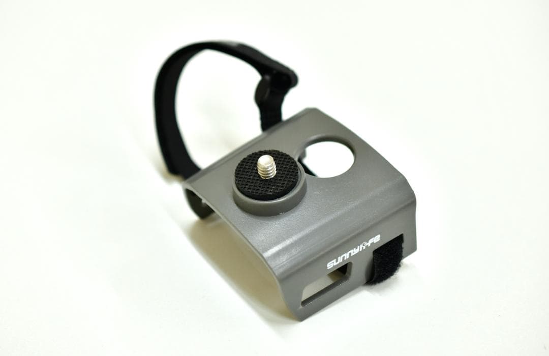 美品ドローン【MAVIC　MINI】予備バッテリー3個付　バンド付き