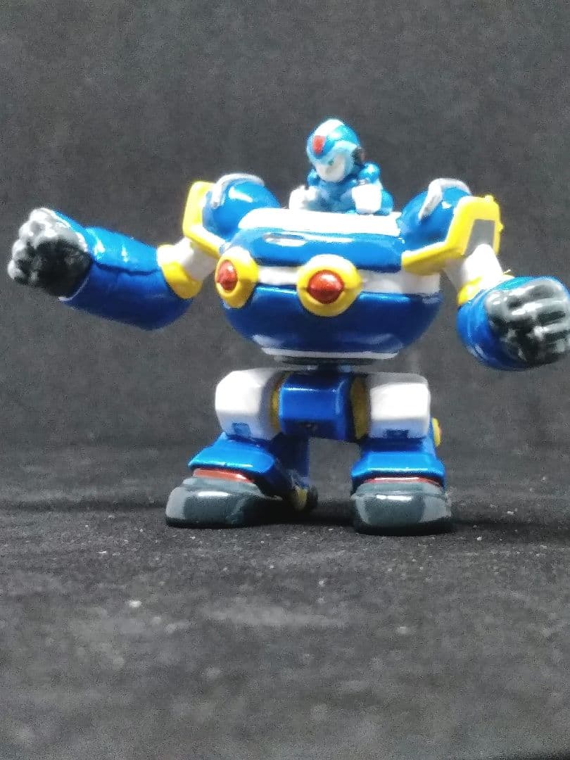 【超希少】ロックマン フィギュア 消しゴム ライドアーマーキメラ　塗装品