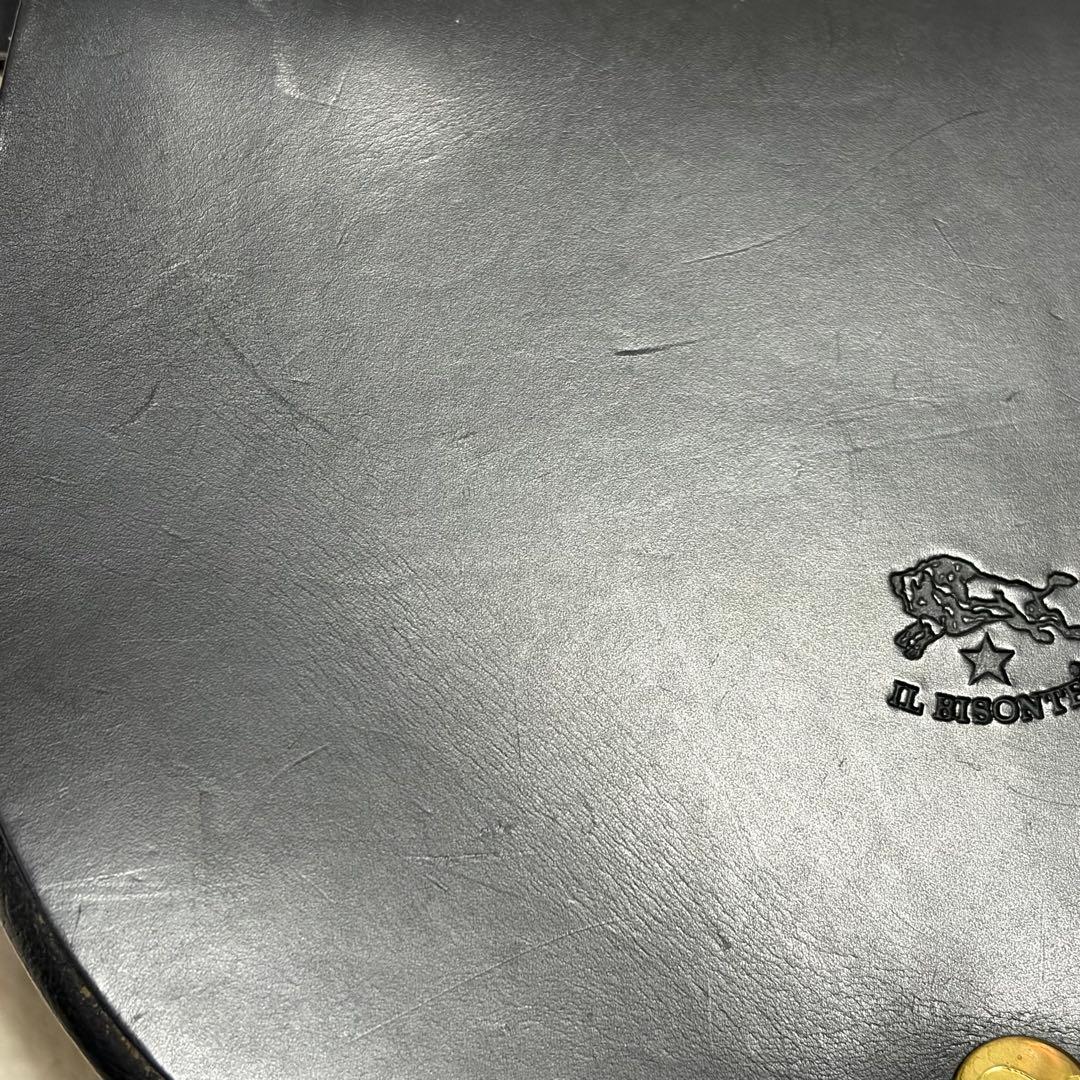 ILBISONTE イルビゾンテ　ブラック　レザー　ショルダーバッグ