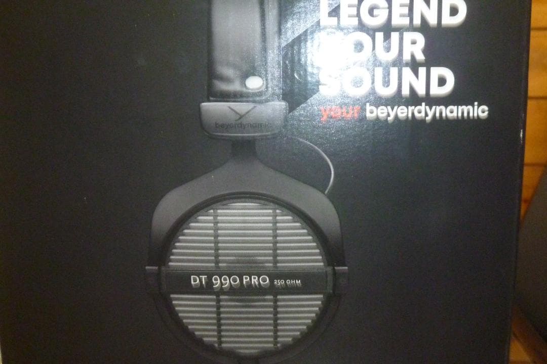 ヘッドホン Beyerdynamic DT 990 PRO 250 OHM