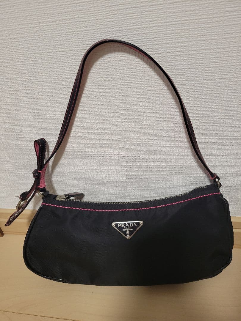 PRADA 黒 ハンドバッグ BR1468
