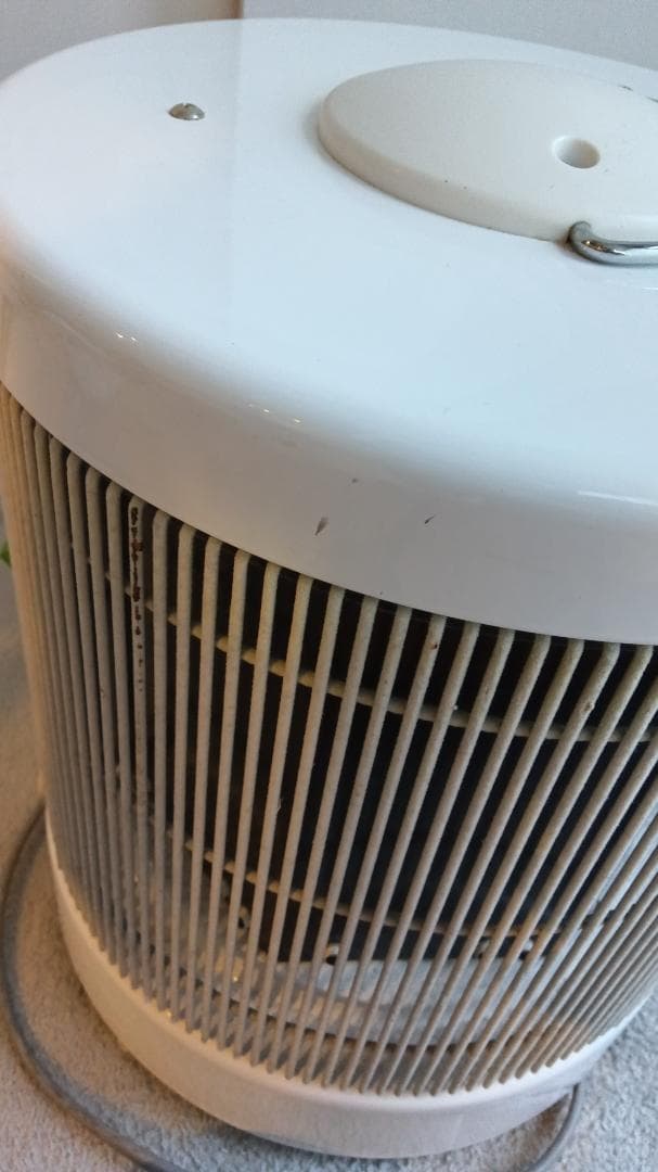 談話室　遠赤外線パネルヒーター