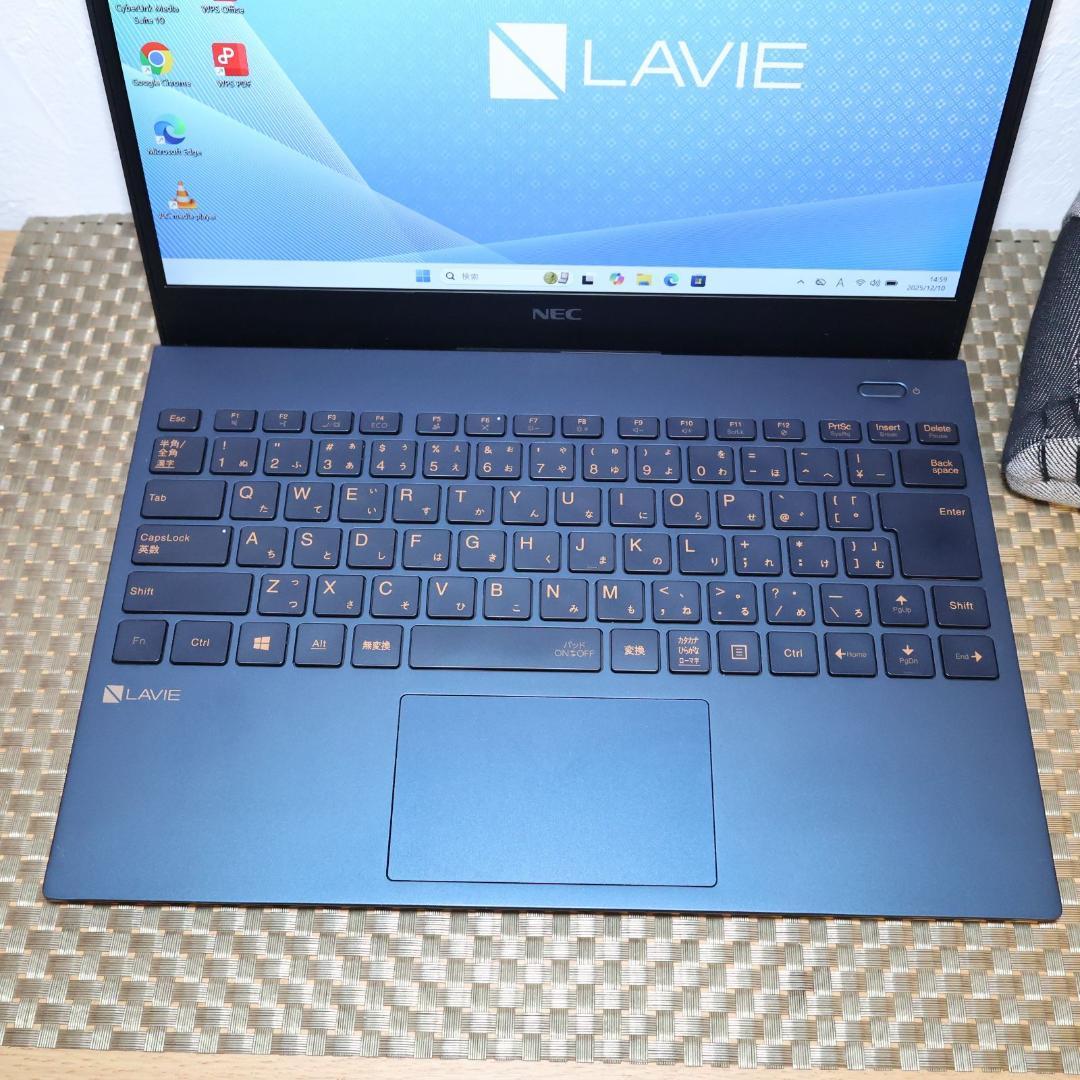 Win11公式対応10世代i5/メモリ8G/新品SSD/無線/カメラ/TypeC