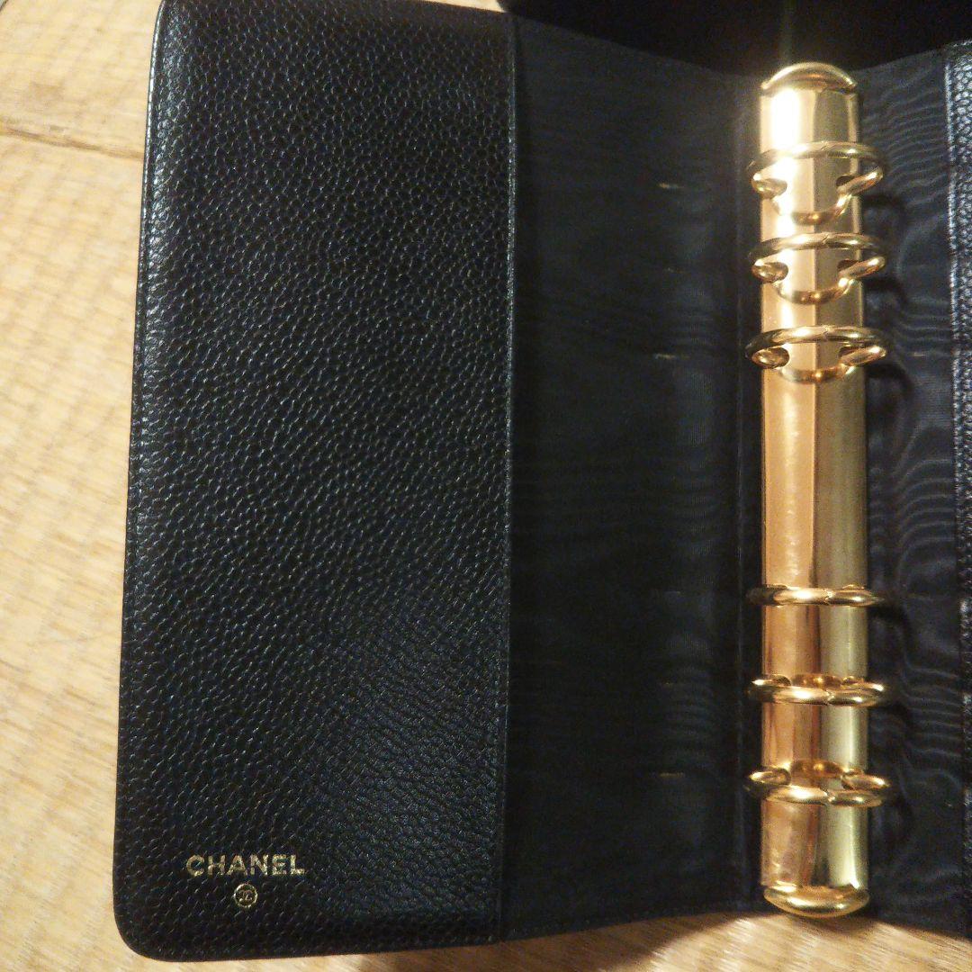 使用頻度少し CHANEL キャビアスキン 手帳
