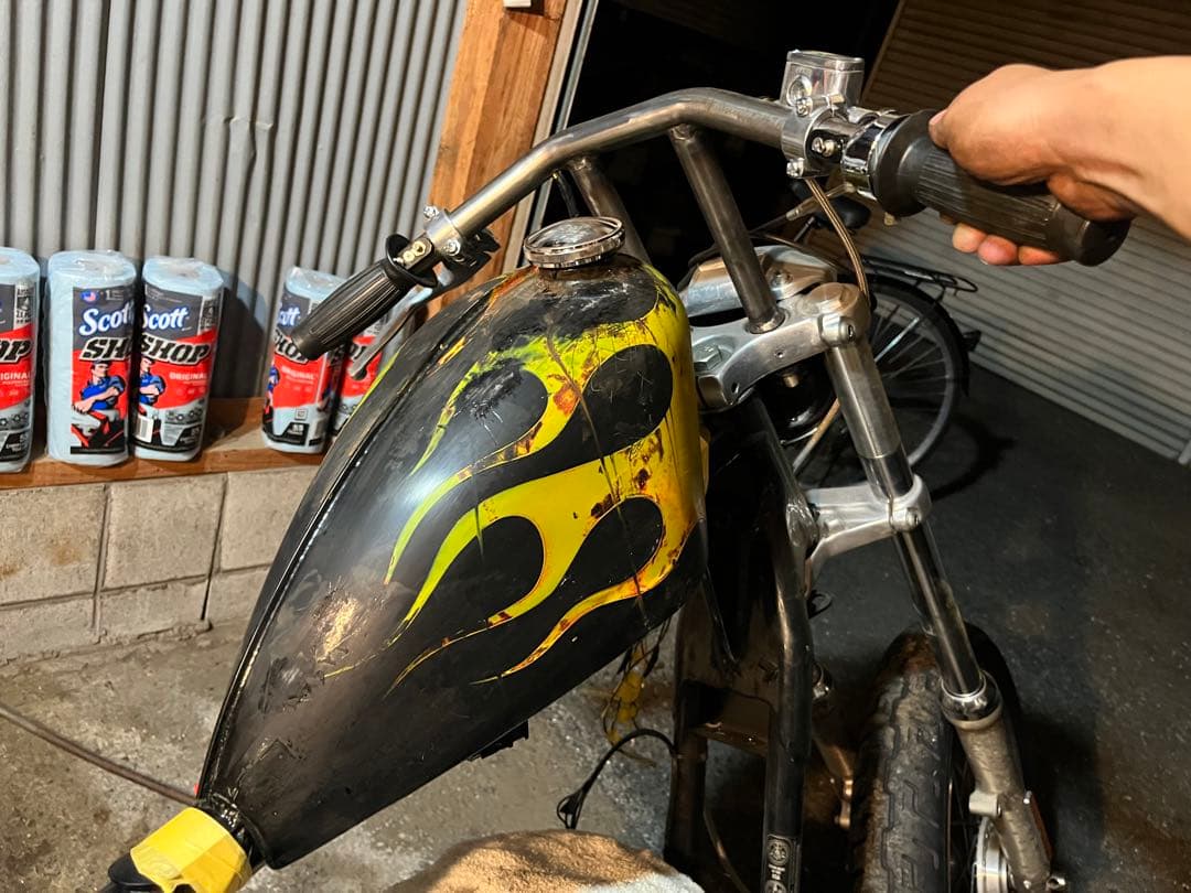 ハーレー 新品タンク エイジング塗装