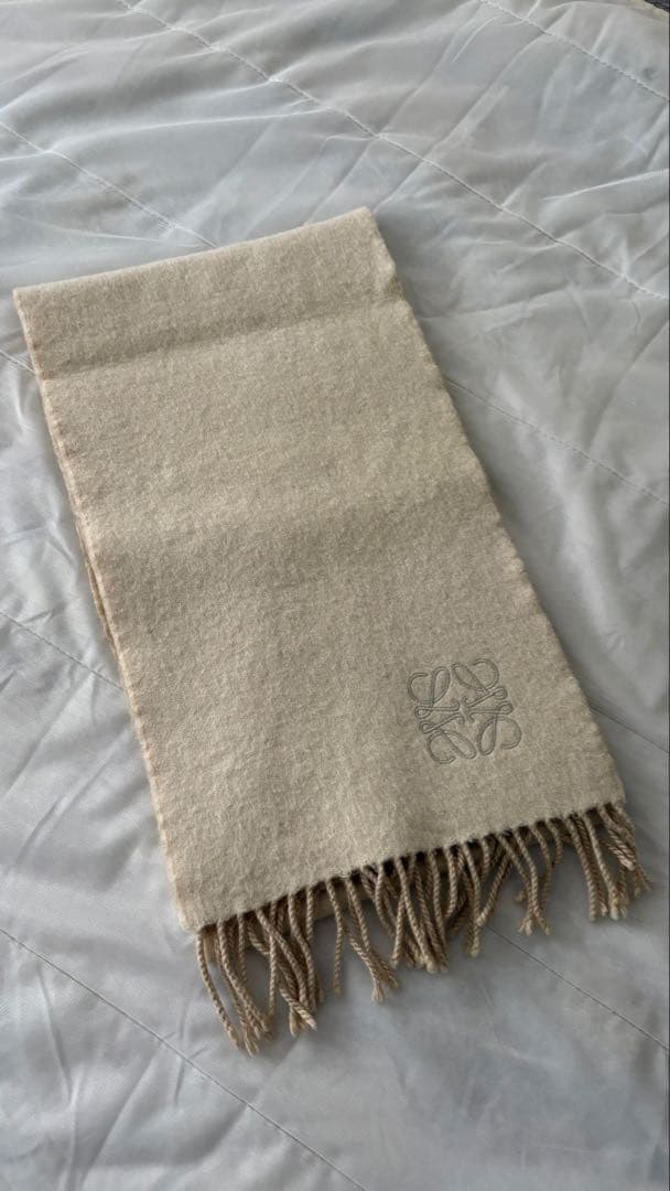 LOEWE ウールマフラー フリンジ付き クリーム ベージュ