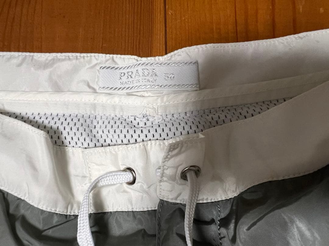明日まで値引きPRADAプラダ メンズ水着 スイムウェア ショーツ ハーフパンツ