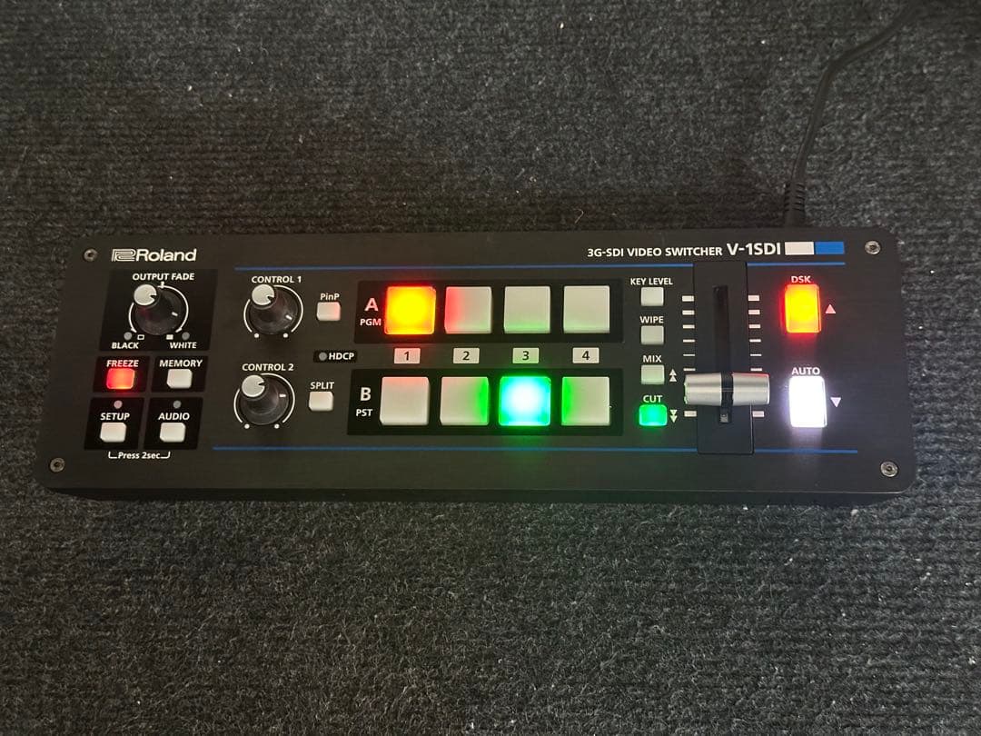 Roland V-1SDI 3G-SDI ビデオスイッチャー ローランド