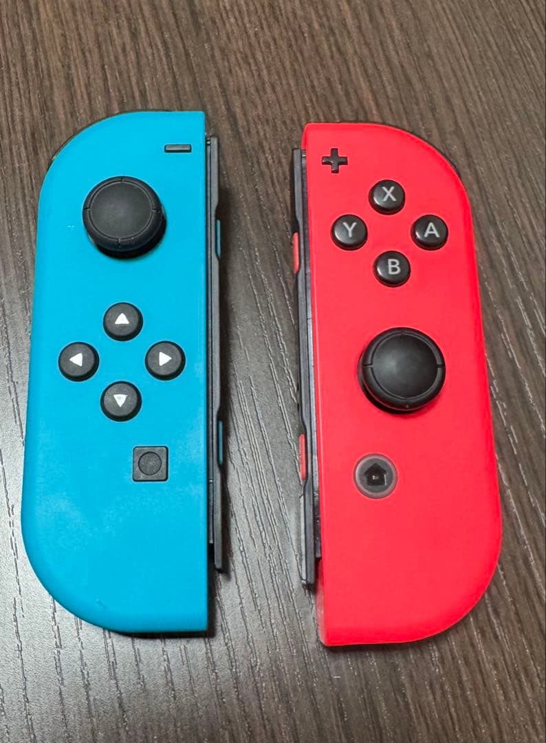 【初期化済】Nintendo Switch本体とJoy-Con2本のみ
