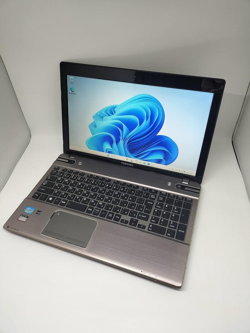 【東芝】爆速 Corei7/新品SSD128GB ノートパソコン D11