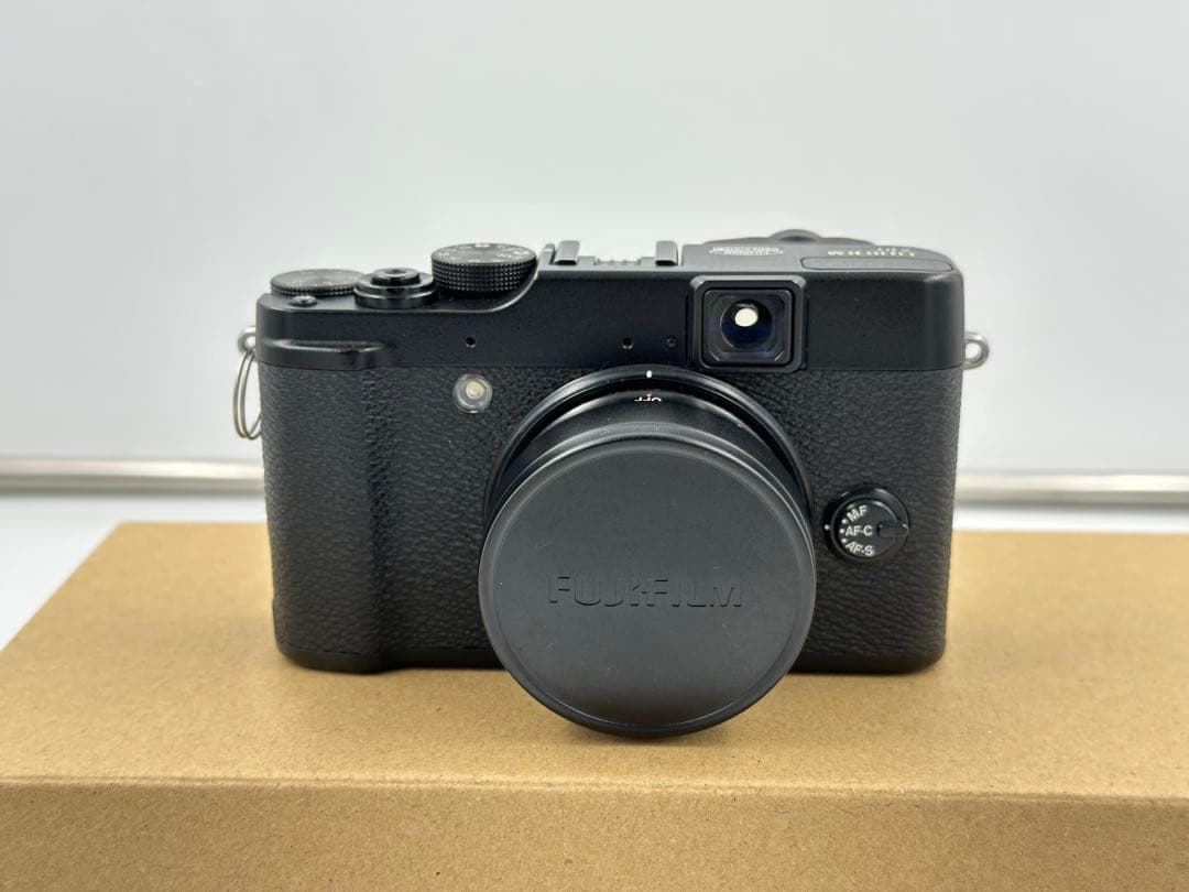 【美品】FUJIFILM X10 デジタルカメラ ＋おまけ