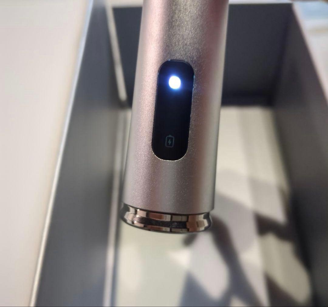 ★Glow.M BOOOSTER SONIC 美顔器