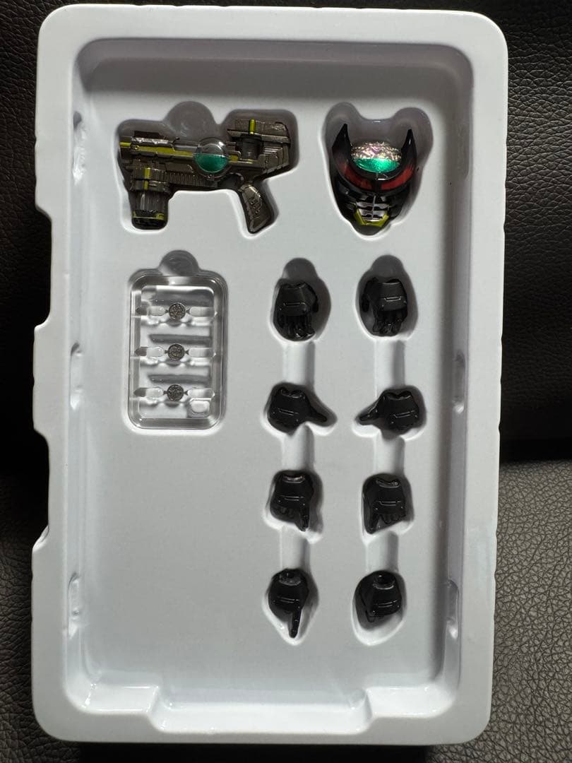 真骨彫製法 仮面ライダーバース　CLAWs・サソリ　おまけ付き