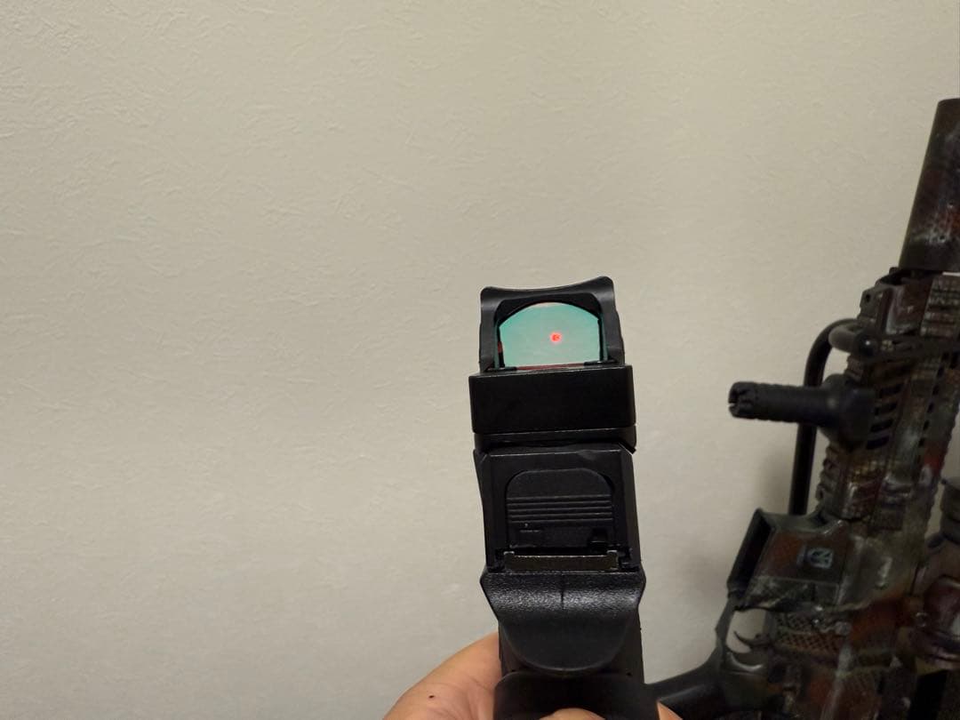 カーボネイト　ストライカー9s ライト付き 2マガジン　ホルスター付き