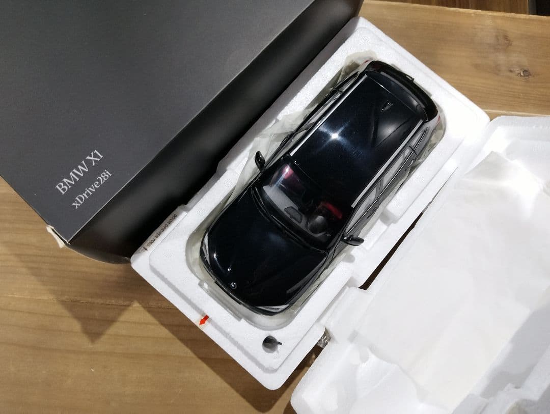 1/18 京商　BMW X1 xDrive28i ミニカー　サファイアブラック