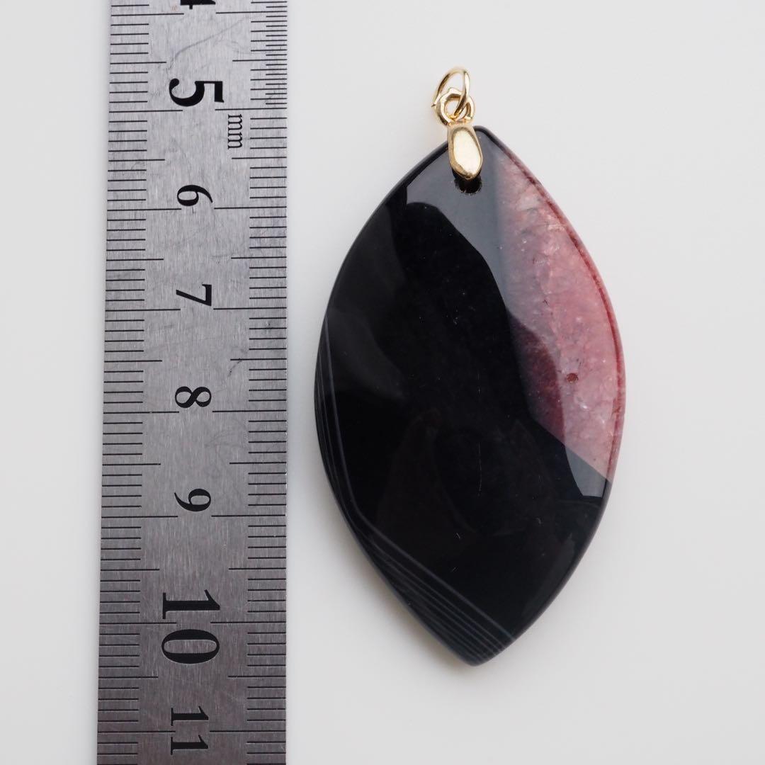 【ひなママ】No.2 天然クラック瑪瑙の大ぶりネックレストップ