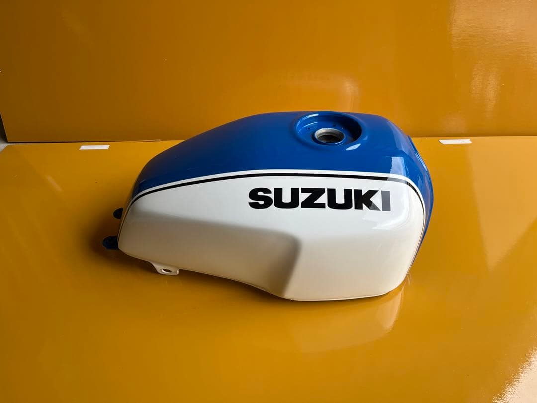 SUZUKI インパルス400タンクGK79Aクーリーカラー