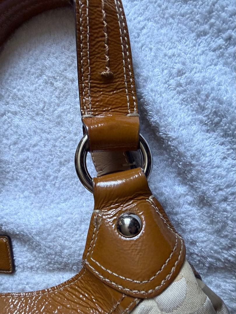 COACH アイボリー/ブラウン ショルダーバッグ真品保証