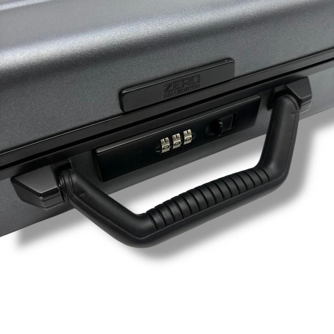 美品 ゼロハリバートン アタッシュケース 2way ビジネス ガンメタ　グレー