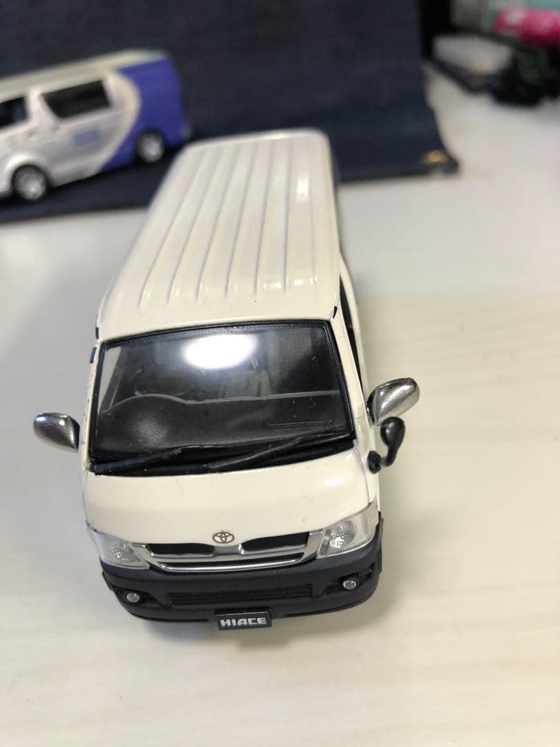 京商トヨタ ハイエース　ミニカー 4台セット