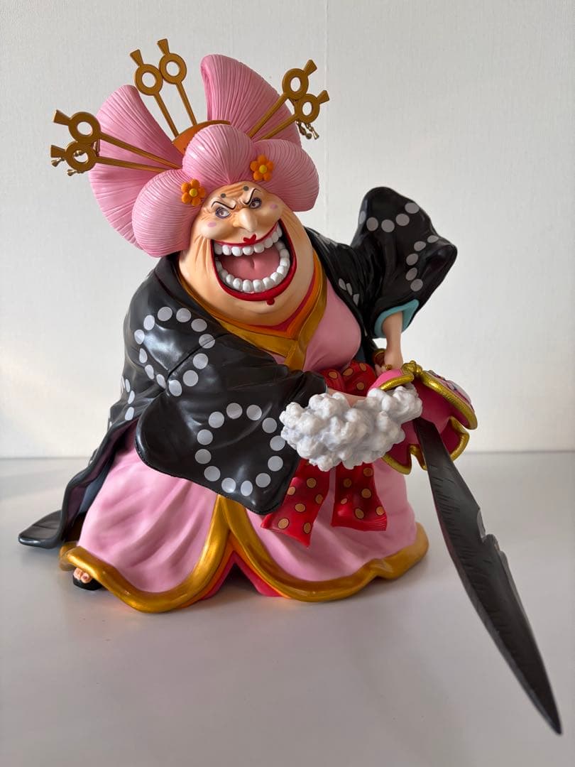 ワンピース フィギュア　ビッグマム　フィギュアーツゼロ