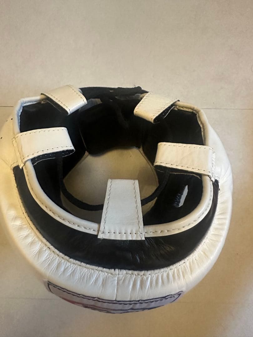 Fairtex ボクシングヘッドギア Lサイズ ホワイト